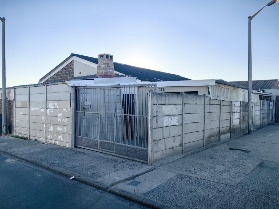 3 Bedroom Property for Sale in Beacon Valley Western Cape